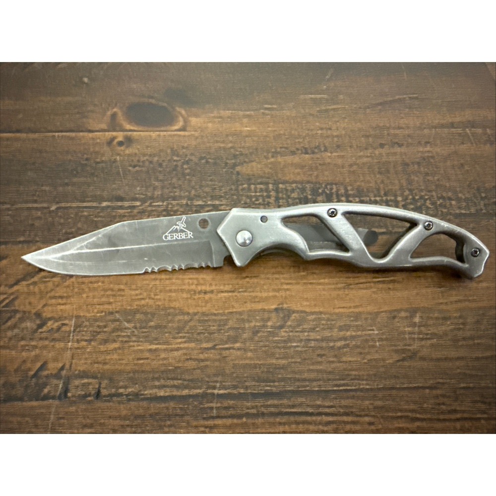 Gerber Paraframe Knife Frame Lock Combo Edge Blade Serrated Smooth Pocket Clip